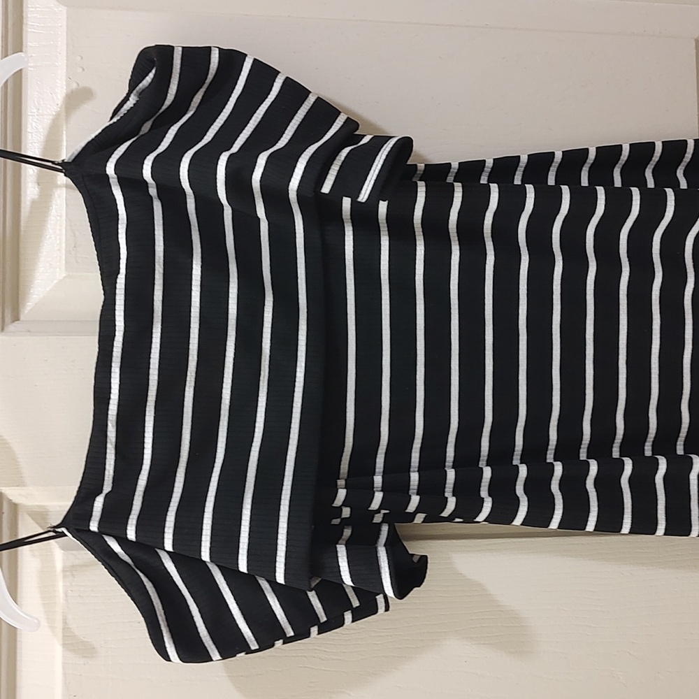 Off Shoulder JC dress - Picture 6 of 7